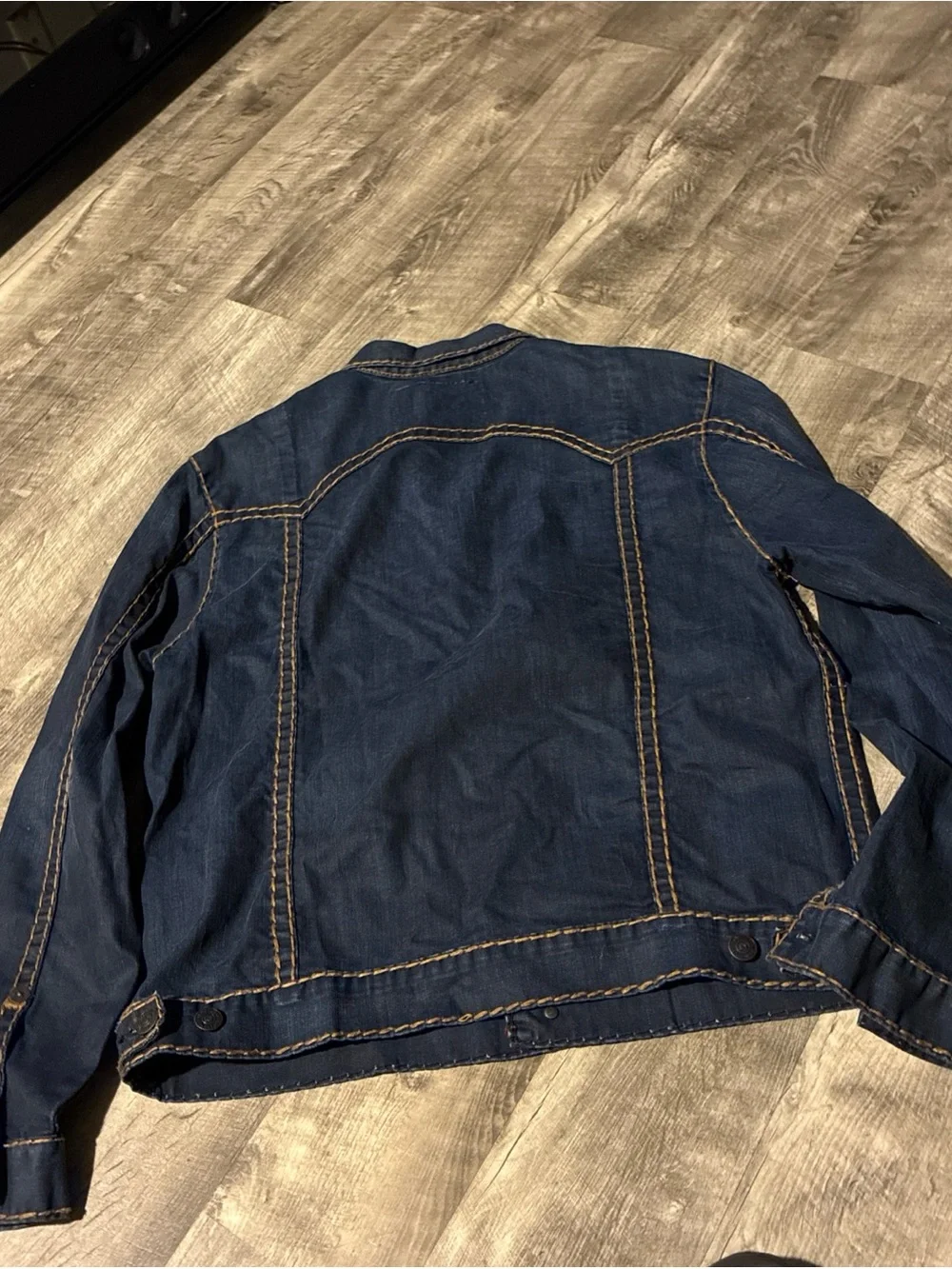 True Religion Men’s Denim Trucker Jacket XXL Big T Thick Stitch Blue Button Up